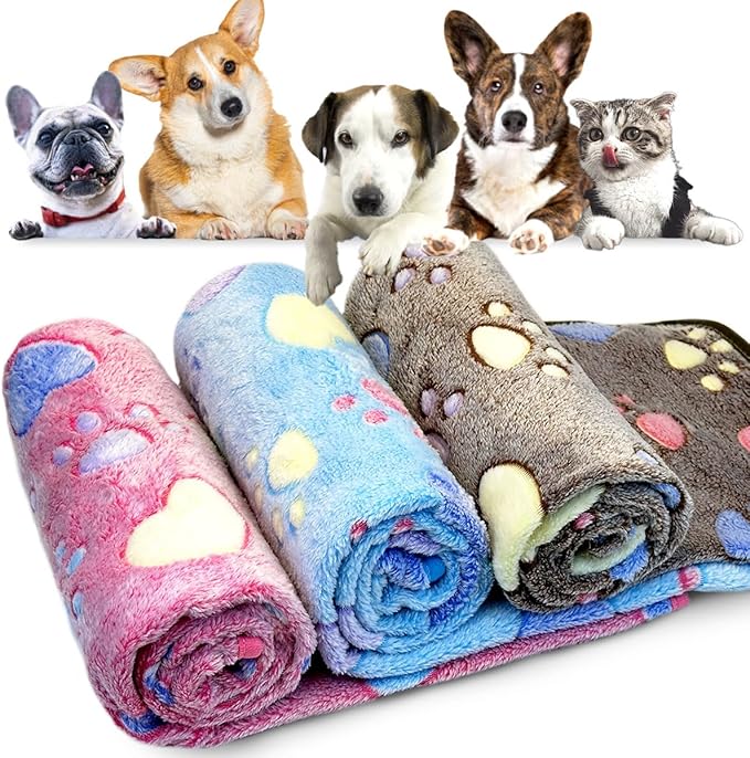 1 Pack 3 Dog Blankets for Medium Dogs, Super Soft Flannel Pet Blanket Mat - 30 x 20in, Cute Claw Pattern